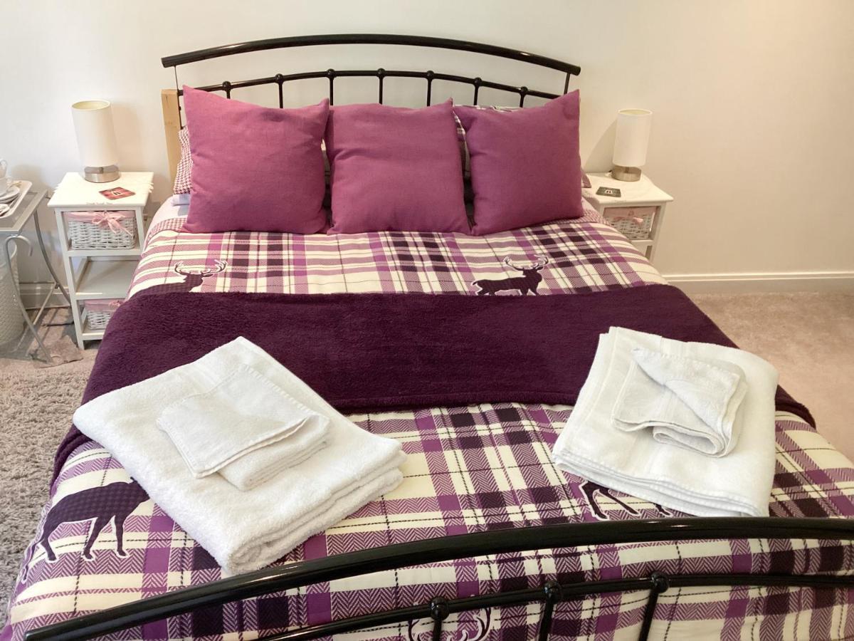 On Route 74 Cycle Route - Glencaple Manse, Crawford Apartment Bagian luar foto